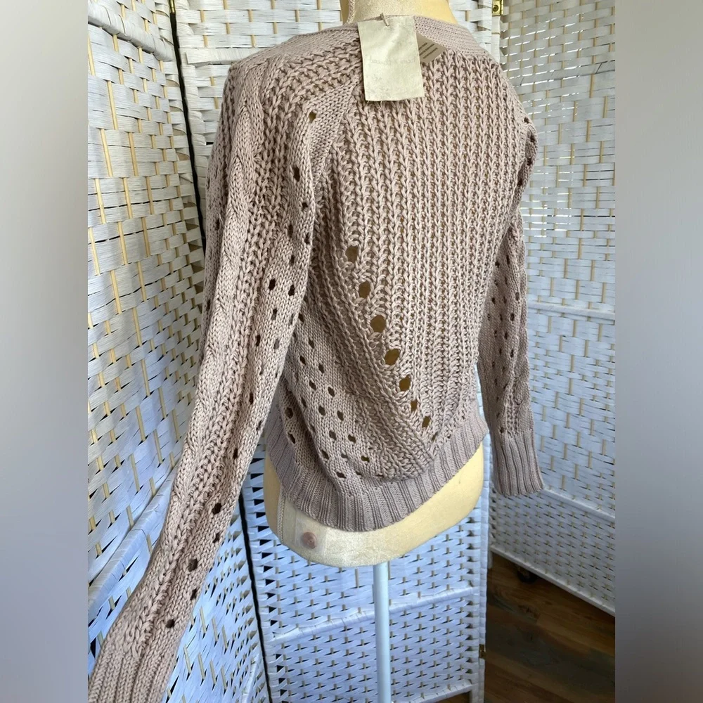 NWT Hem & Thread Pointelle V-Neck Button Down Cropped Cardigan - Picture 10 of 17